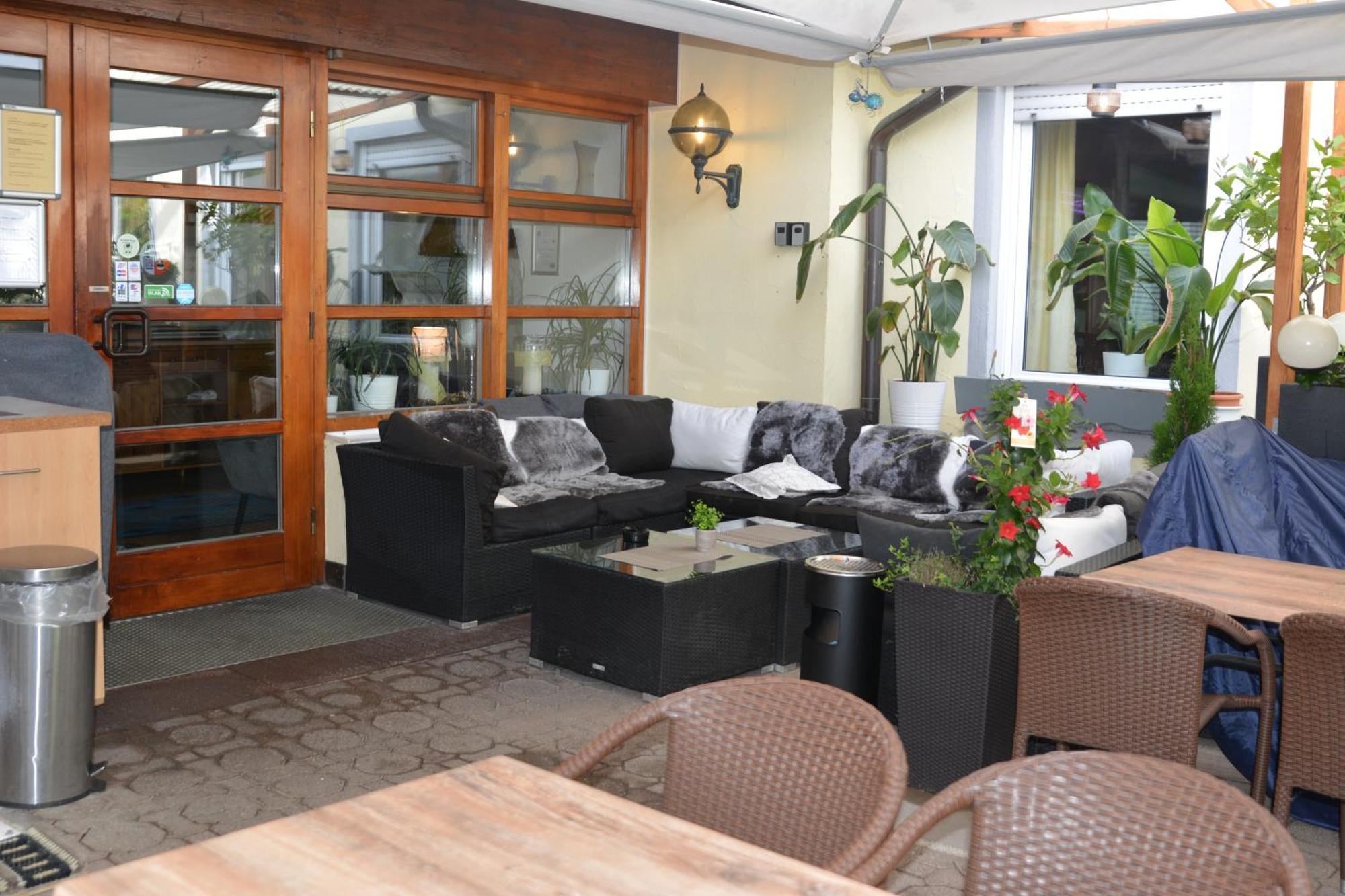 Hotel-Gasthof Zur Rose Weißenhorn المظهر الخارجي الصورة