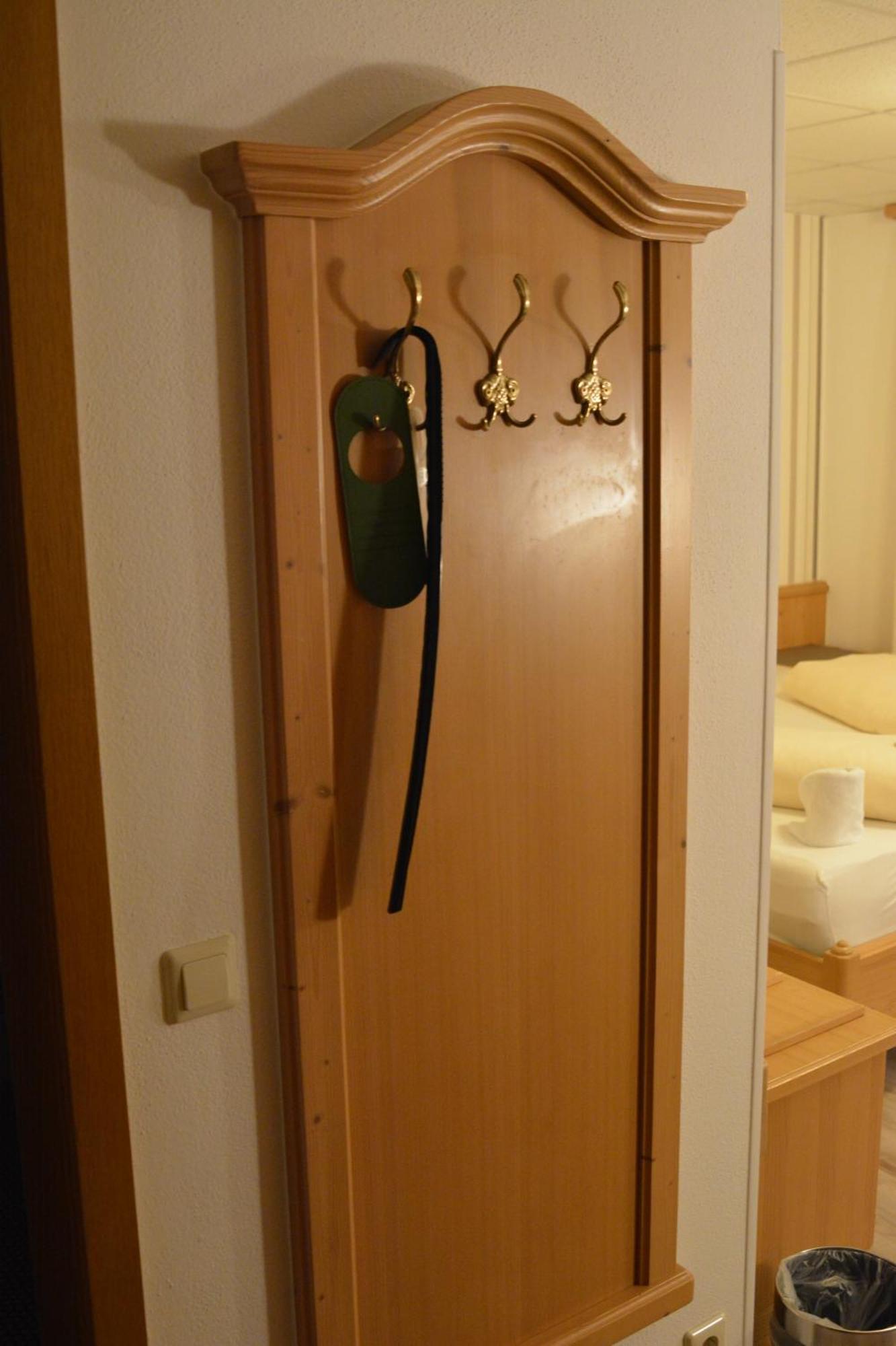 Hotel-Gasthof Zur Rose Weißenhorn الغرفة الصورة