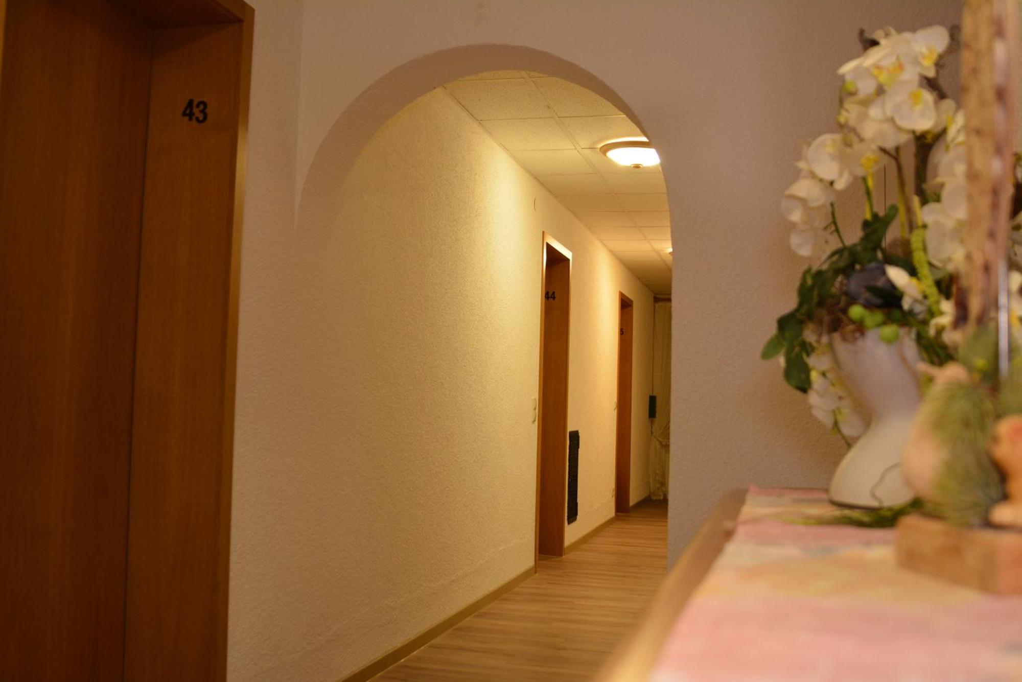 Hotel-Gasthof Zur Rose Weißenhorn المظهر الخارجي الصورة